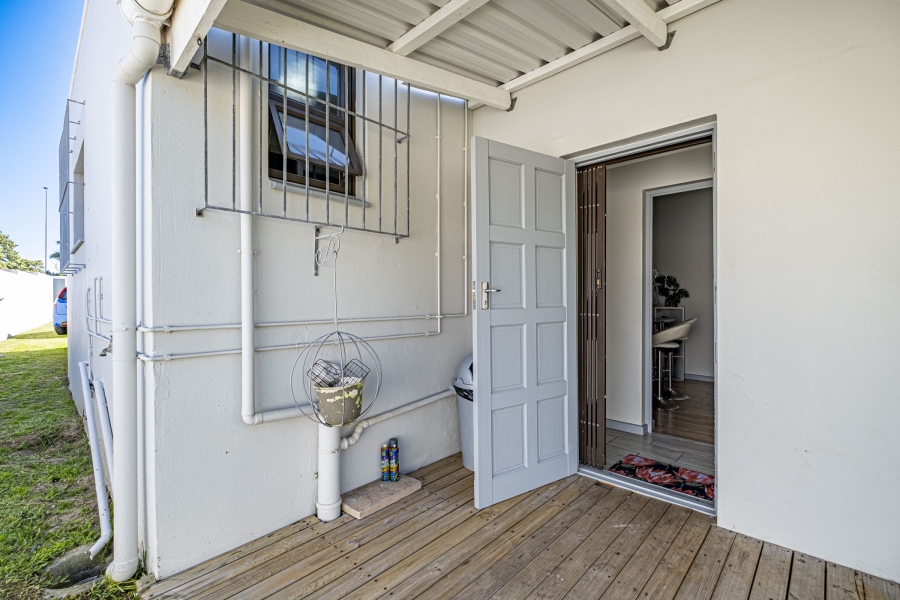 4 Bedroom Property for Sale in Summerstrand Eastern Cape